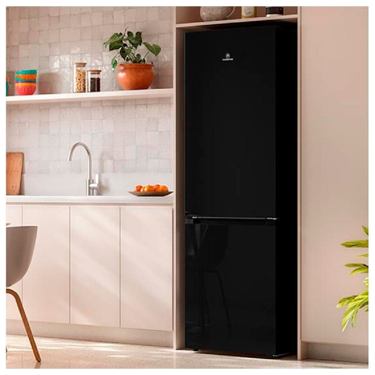 Refrigerador Bottom Freezer Mademsa MI60 outlet — foto 5
